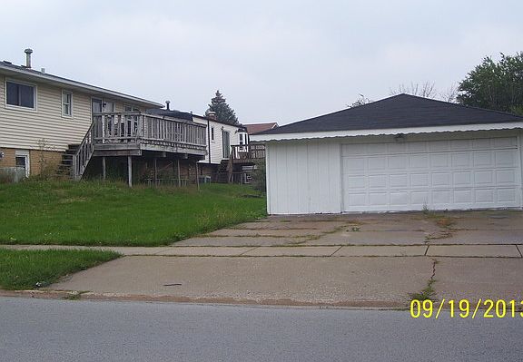 3rd image of 7549 159th Pl