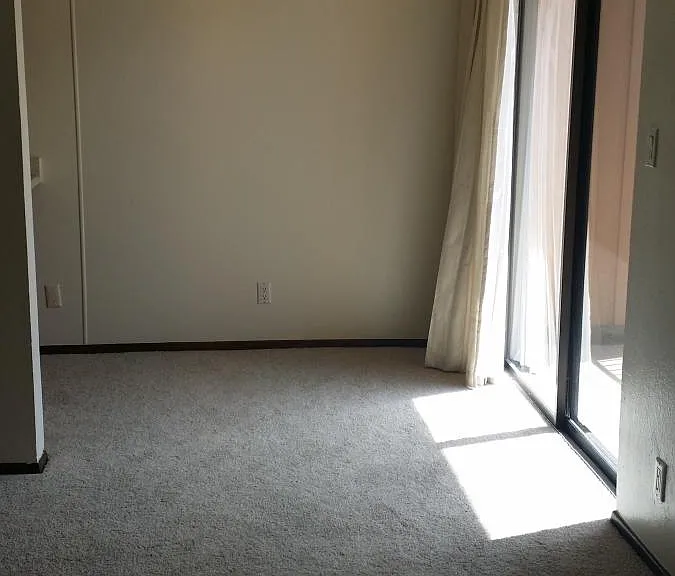 317 Palomas Dr NE — Photo 19
