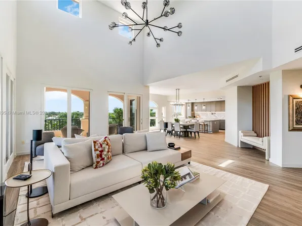 13647 Deering Bay Dr Penthouse 151, Coral Gables, FL 33158