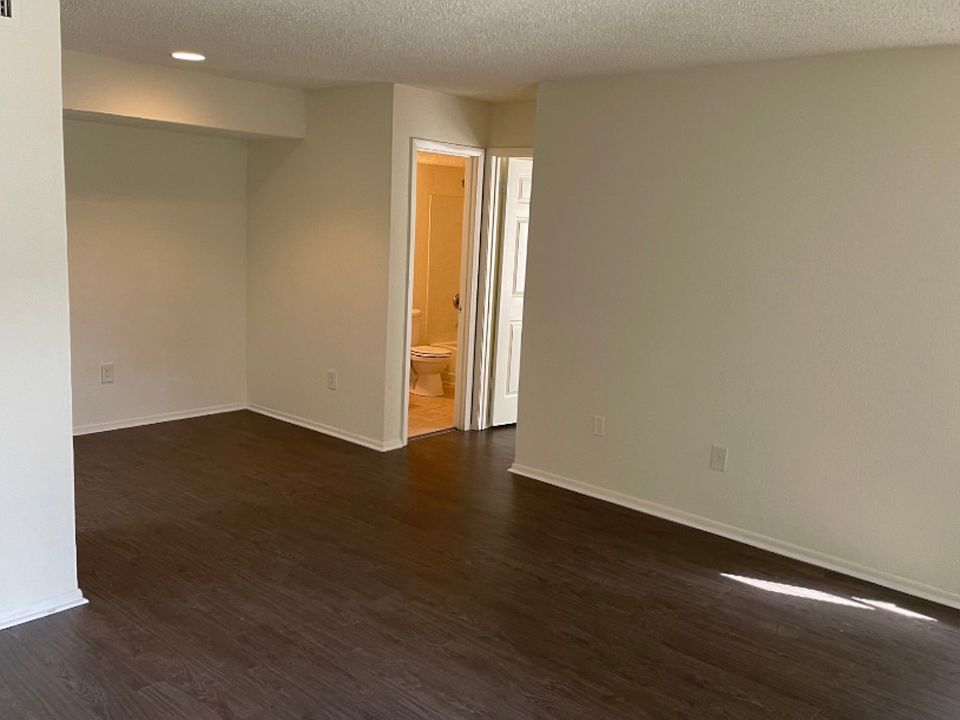 1st image of 3700 Idllebrook Cir 102 #102