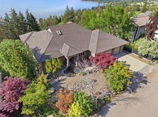 448 Viewcrest Rd, Kelowna, BC V1W 4K1