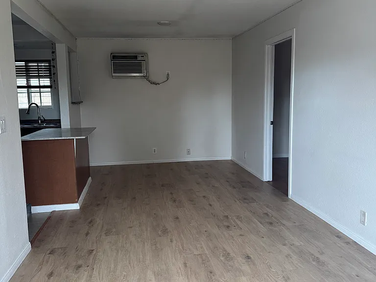 18771 Strathern St — Photo 2