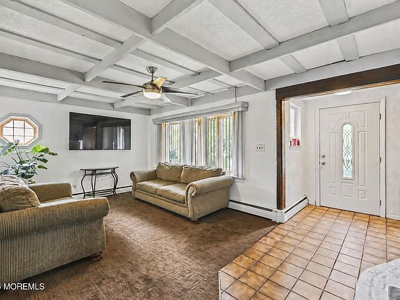 5th image of 39 Virginia Terrace