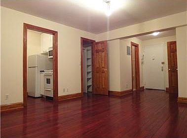 2nd image of 135 E 17th St APT 3G