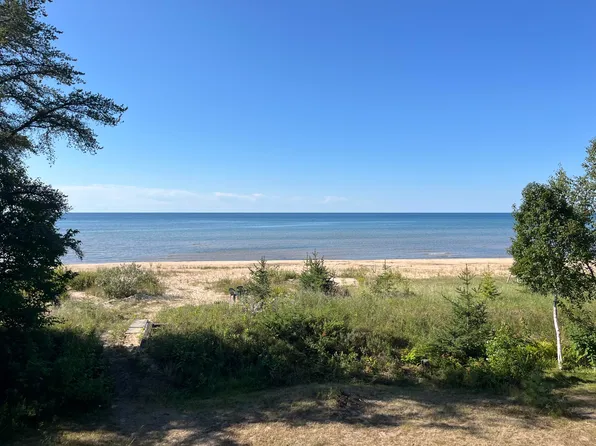 W12403 W Beach Rd, Naubinway, MI 49762