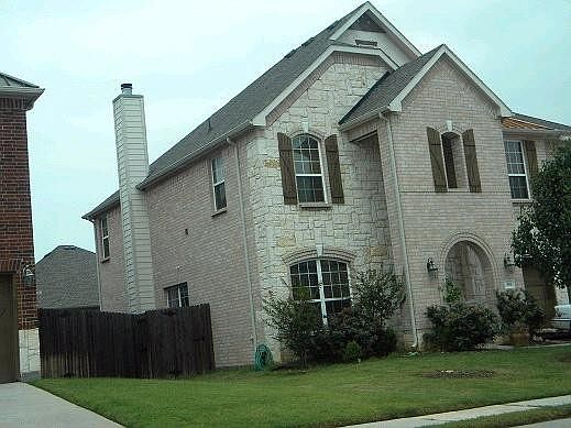 2nd image of 301 Moonlight Dr