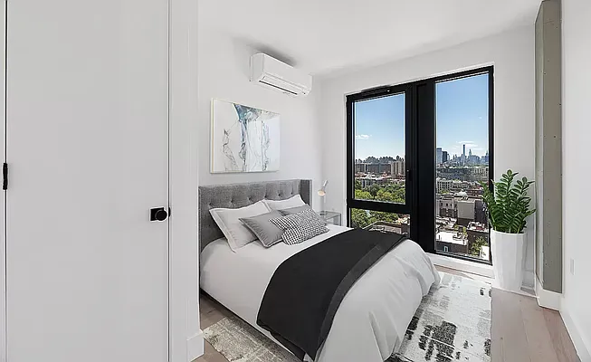 Rented by REAL New York | media 21