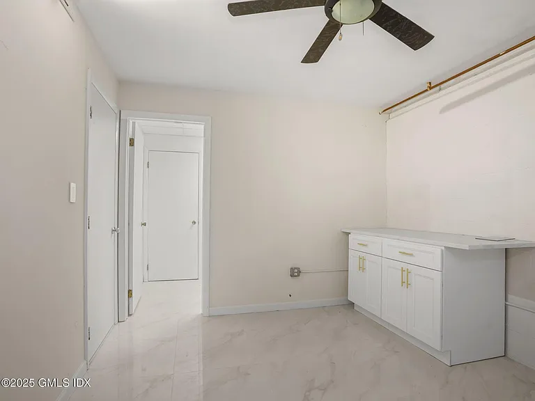 37 Edgewood Ave #A — Photo 15