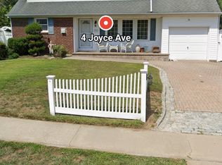 4 Joyce Ave, Massapequa, NY 11758