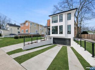 43 Grove St, Tenafly, NJ 07670