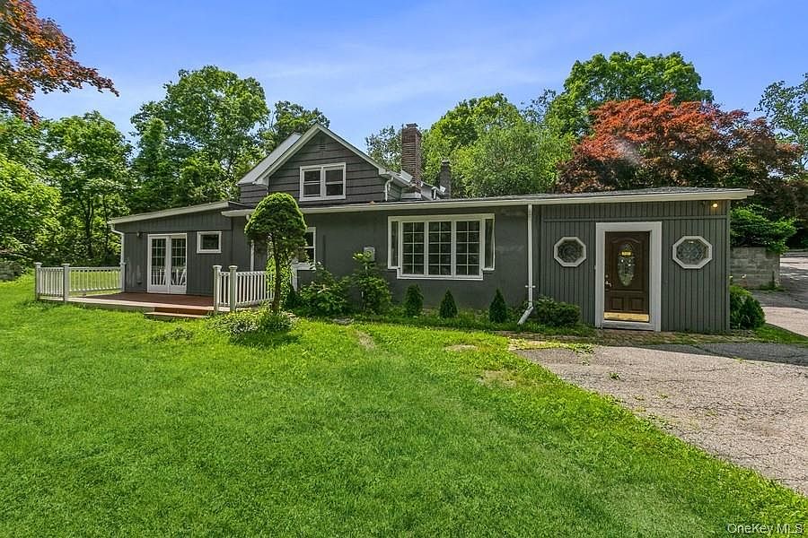 1st image of 465 Kennicut Hill Road