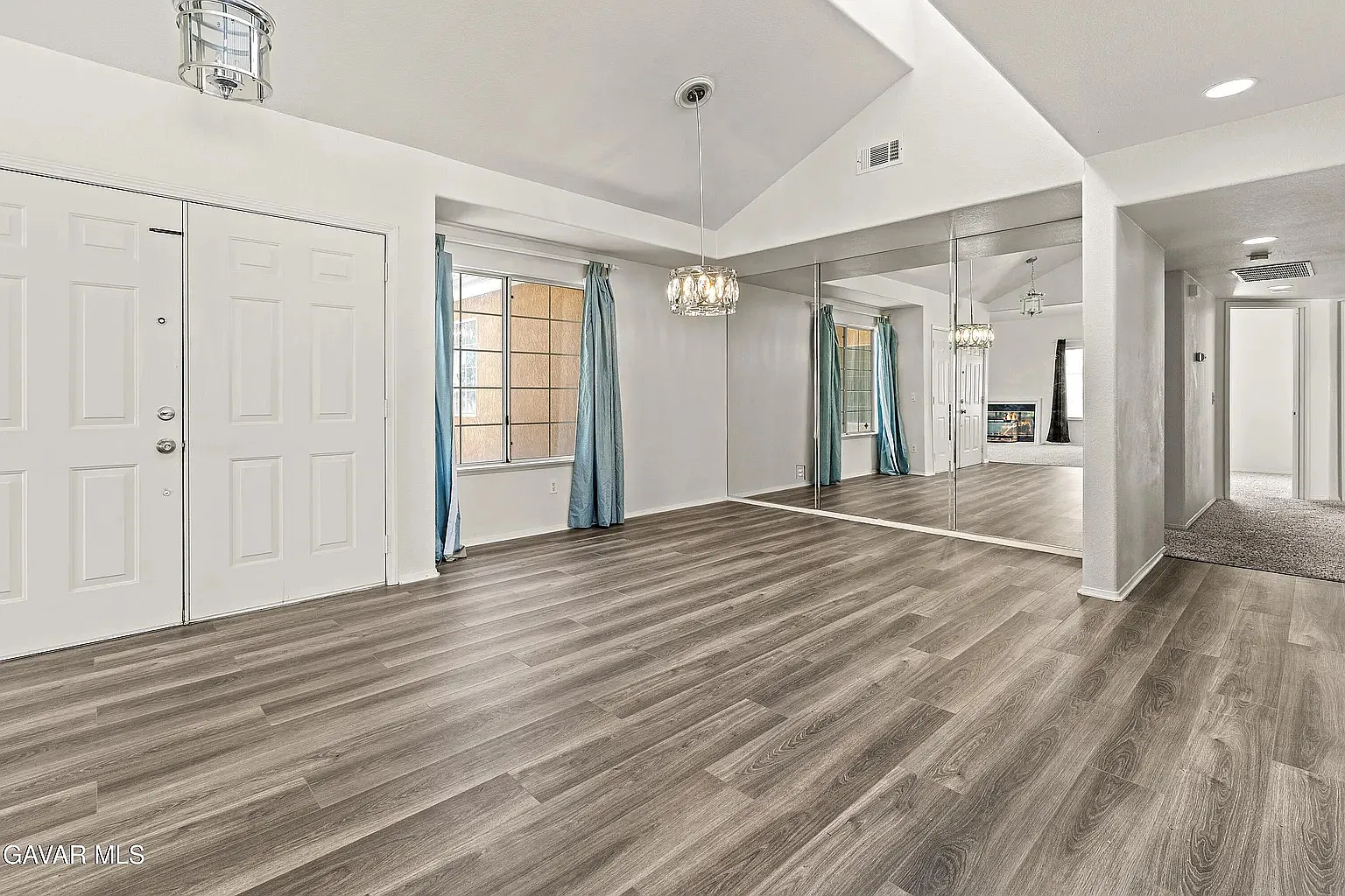 6118 Quail Way — Photo 4