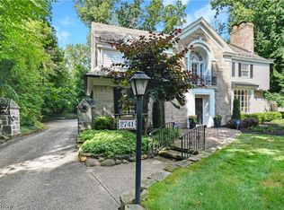 2741 Landon Rd, Shaker Heights, OH 44122