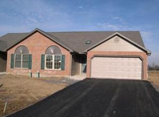 9 Woodsedge Ct, Milton, PA 17847