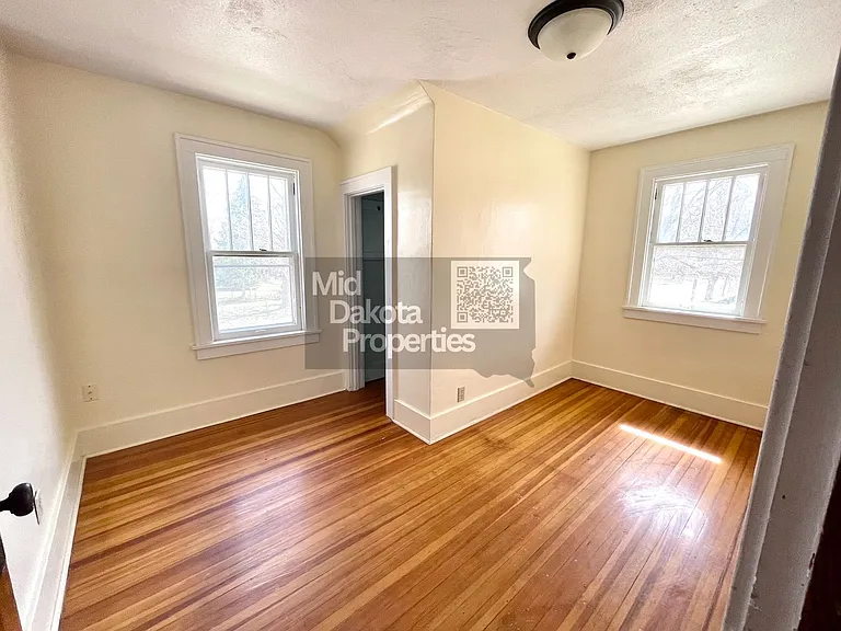 801 W 5th Ave — Photo 8