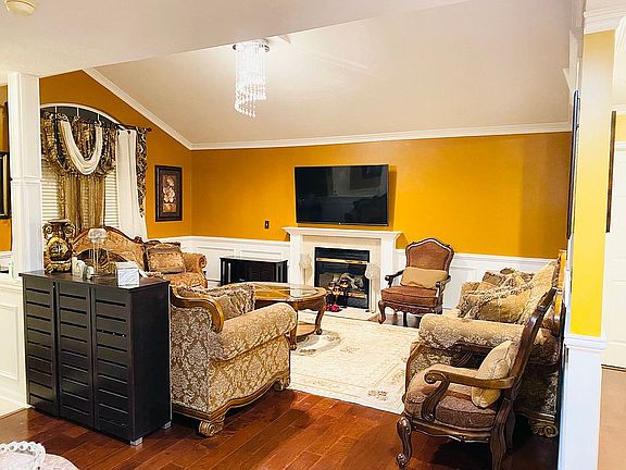 3rd image of 5059 Vinington Pl