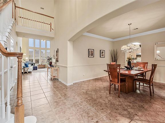 5th image of 19415 Brittany Creek Dr