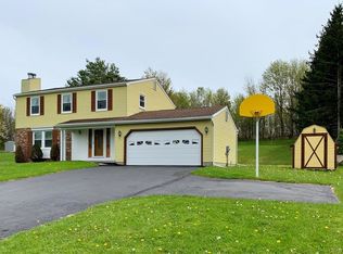 4808 Burrstone Rd, Syracuse, NY 13215