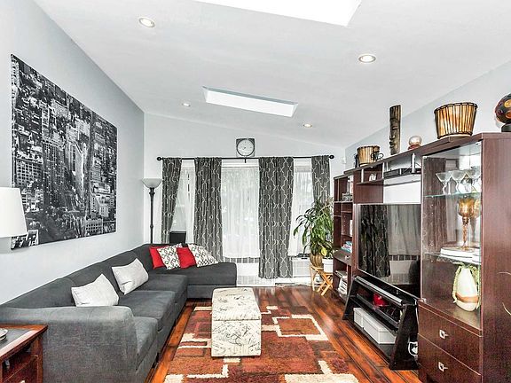 5th image of 1570 Grand Ave APT 29