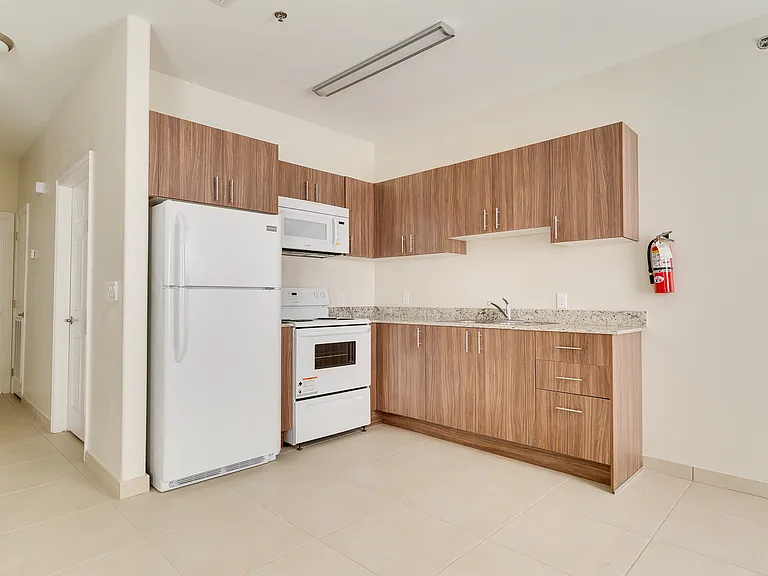 Enclave Apartments — Photo 20