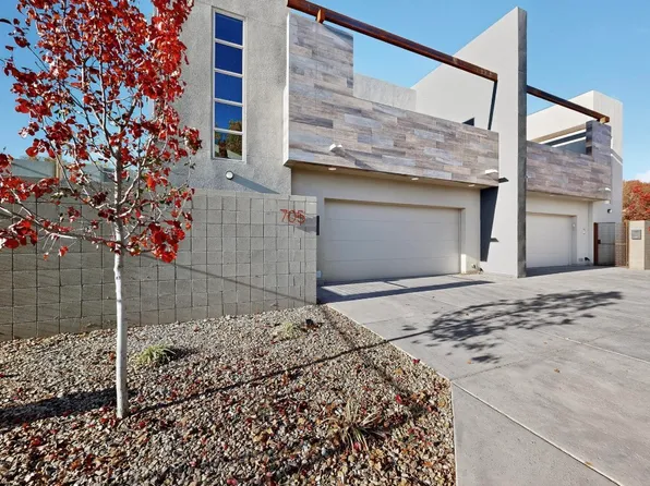 705 Alcalde Pl SW #1, Albuquerque, NM 87104