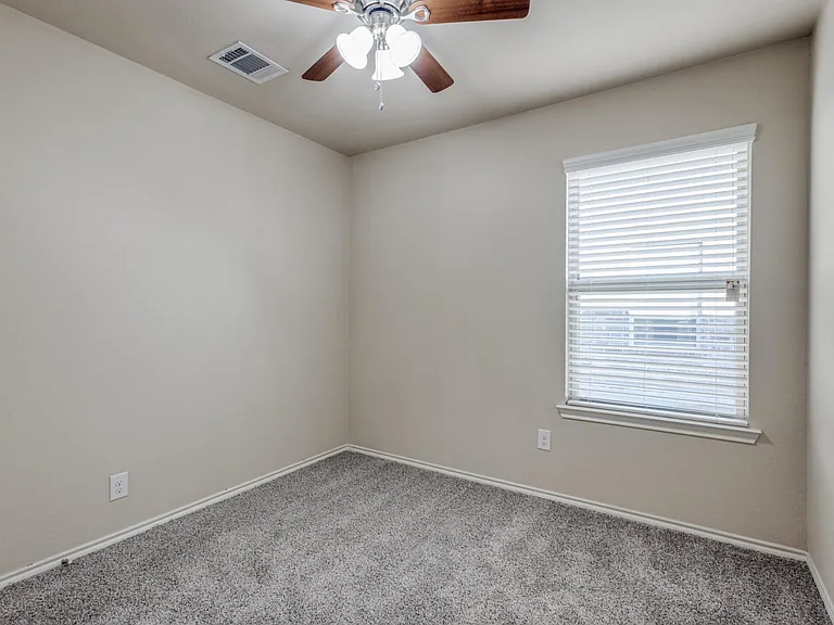 1309 Jasper Xing — Photo 14
