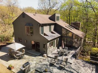 105 Riverview Rd, Irvington, NY 10533