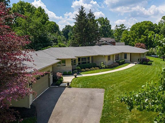 4th image of 4138 Oxford Dr