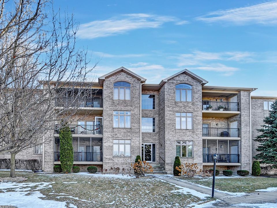 1st image of 18520 Pine Lake Dr APT 3D