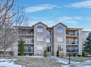 18520 Pine Lake Dr APT 3D, Tinley Park, IL 60477