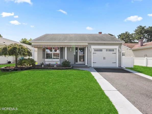 39 Prince Charles Drive, Toms River, NJ 08757