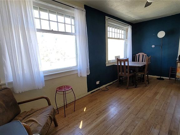 4th image of 516 South Dr