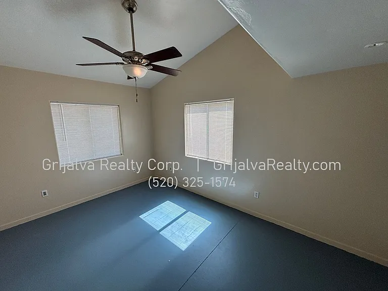243 Missouri St — Photo 6