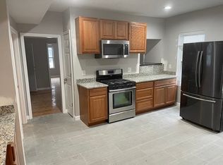 112 Rodney St #1, Worcester, MA 01605