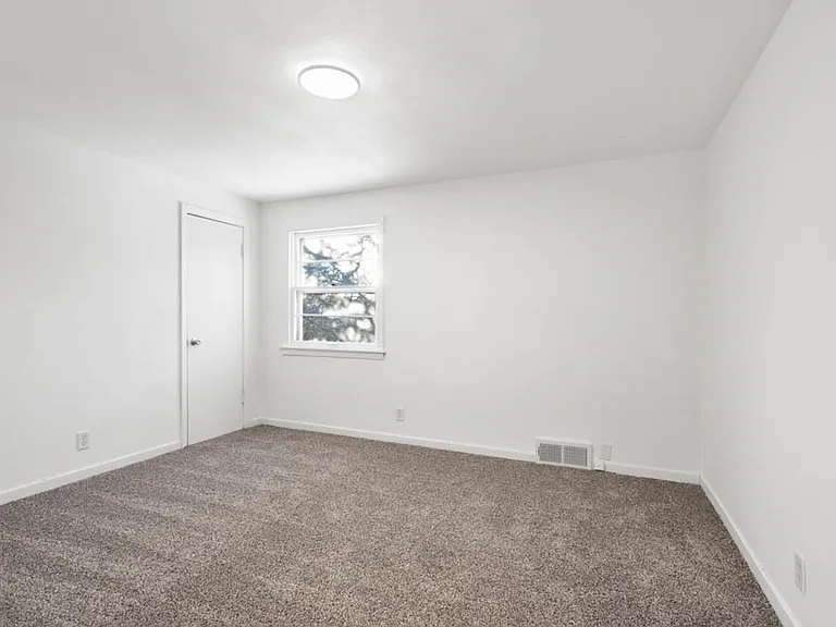 1122 Franklin St — Photo 18