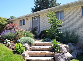 964 Fair Oaks Dr, Bountiful, UT 84010