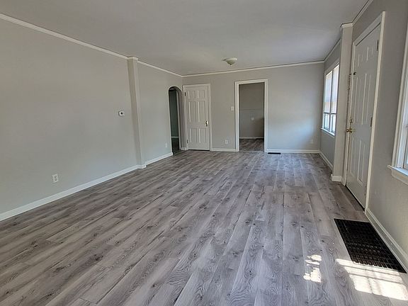 3rd image of 1005 Wheatley Ave