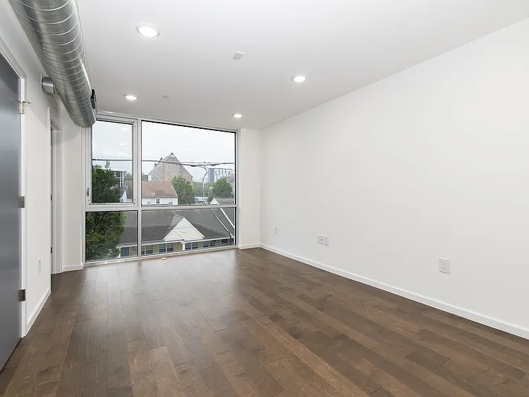 1541 N 6th St #5 — Photo 10