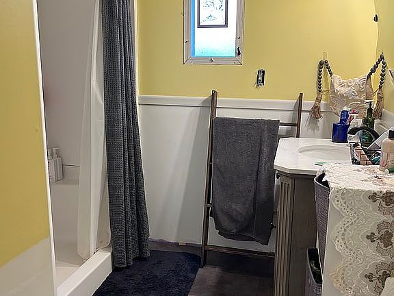 3rd image of 3374 Lower Maple Ave