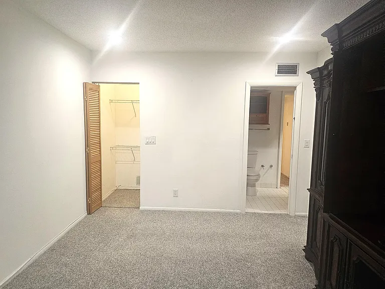2600 SW 22nd Ave #908 — Photo 9
