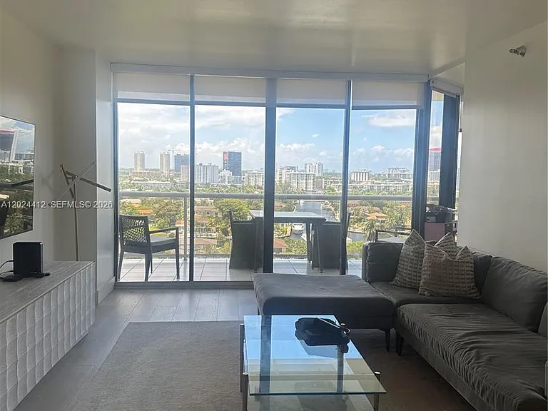 3640 Yacht Club Dr #1403 — Photo 9