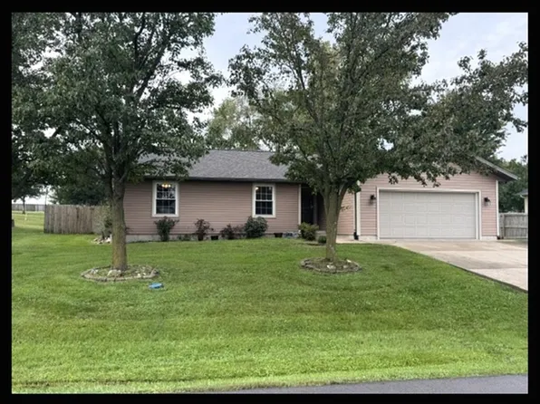1414 Rosewood Ter, Macon, MO 63552