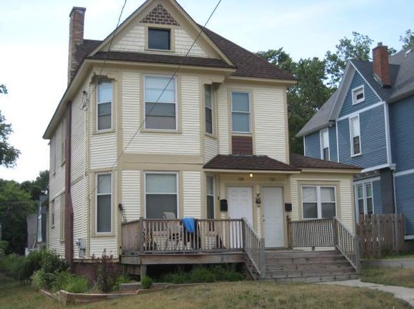 737 Paris Ave SE