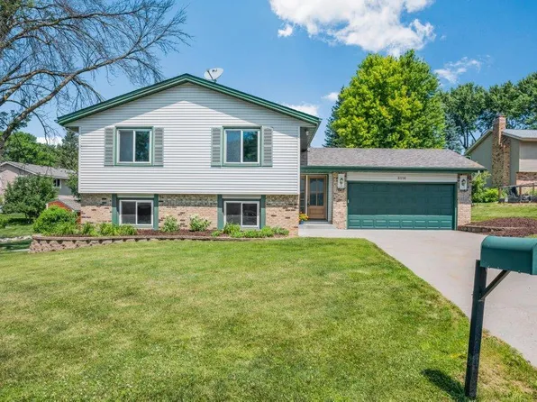 6116 W 97th St, Bloomington, MN 55438