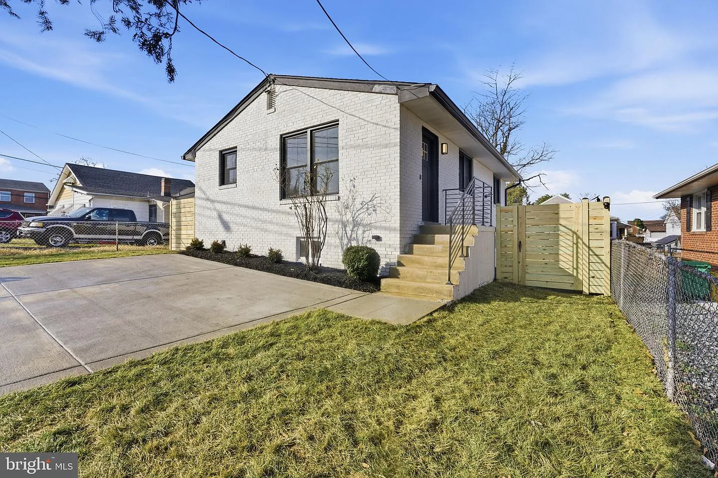 1131 Jansen Ave photo 1