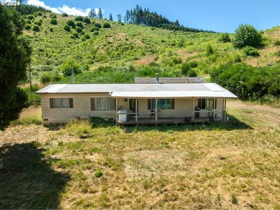 699 Cox Rd, Yoncalla, OR, 97499