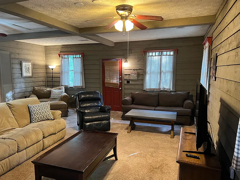 704 Mohawk Dr — Photo 34