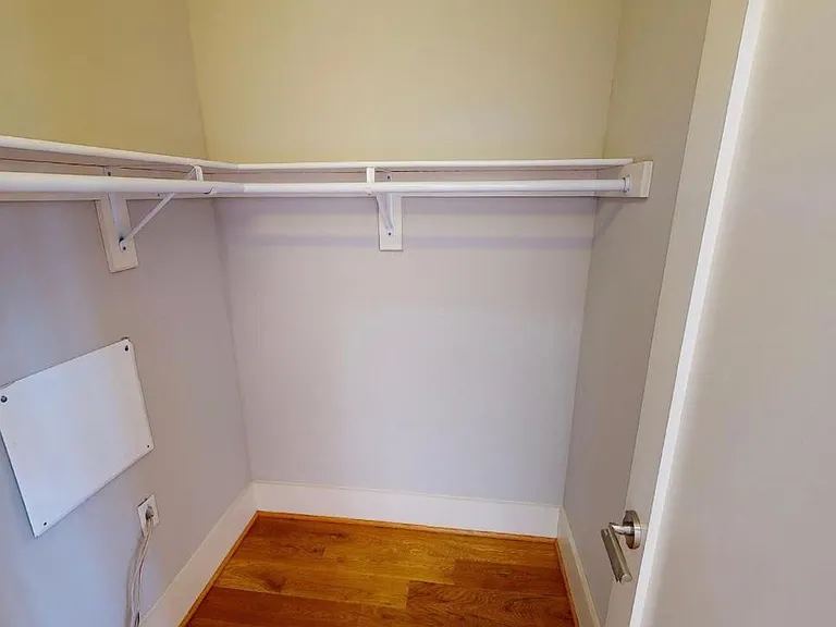 1159 Oates St NE #B — Photo 9