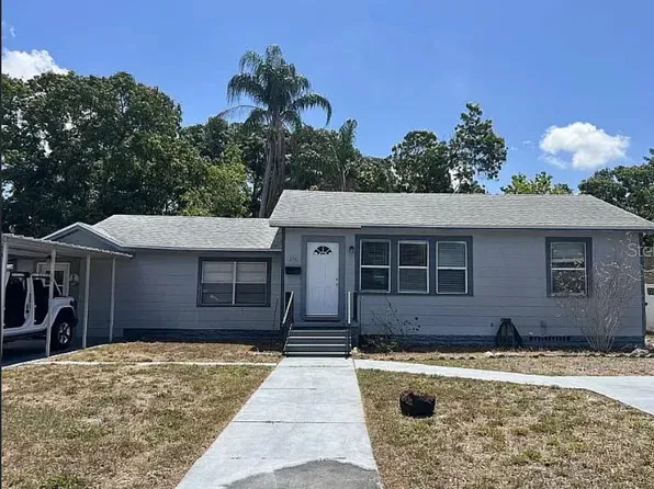 1713 29th St W #1, Bradenton, FL 34205