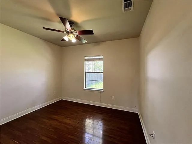 40117 Olde Mill Ln — Photo 10